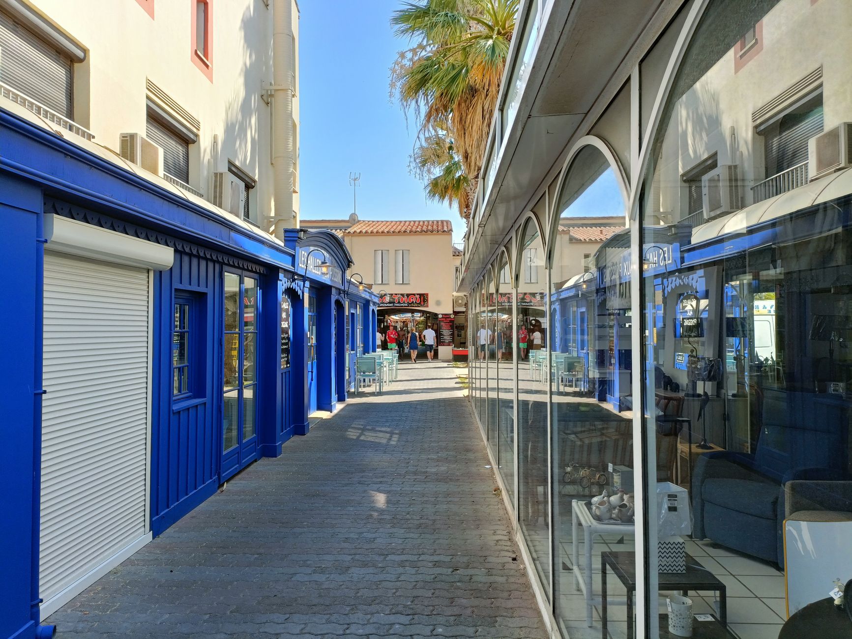 Agence immobilière commerciale équipe à Vénissieux